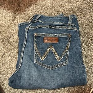 Women’s Flare Leg Wrangler Jeans